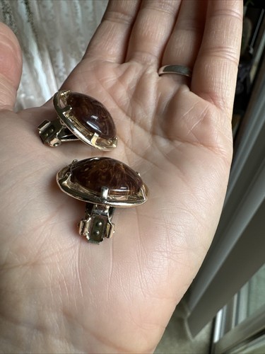 ❤️ ANTIQUE BROWN BAKELITE GOLD EARRINGS ClipOn Plum PINUP VLV ROCKABILLY VIVA LV - Picture 6 of 9
