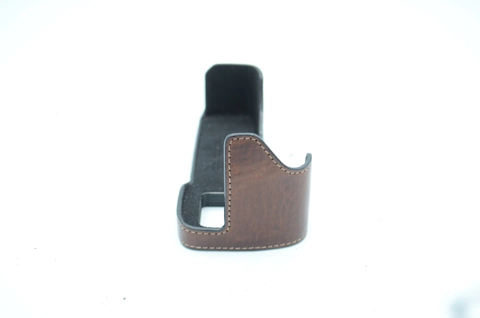 Media funda de cuero marrón Gariz XS-CHA7II para Sony A7 II, A7R II Foto 3 de 4