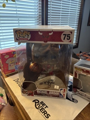 Funko Pop!NBA Bulls Michael Jordan Red #75 Jumbo 10-inch See Pics For Condition