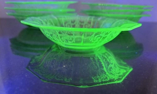LOT of 7 ~ Vtg Green Uranium Depression Glass Cambridge Cleo Decagon 5" Bowls