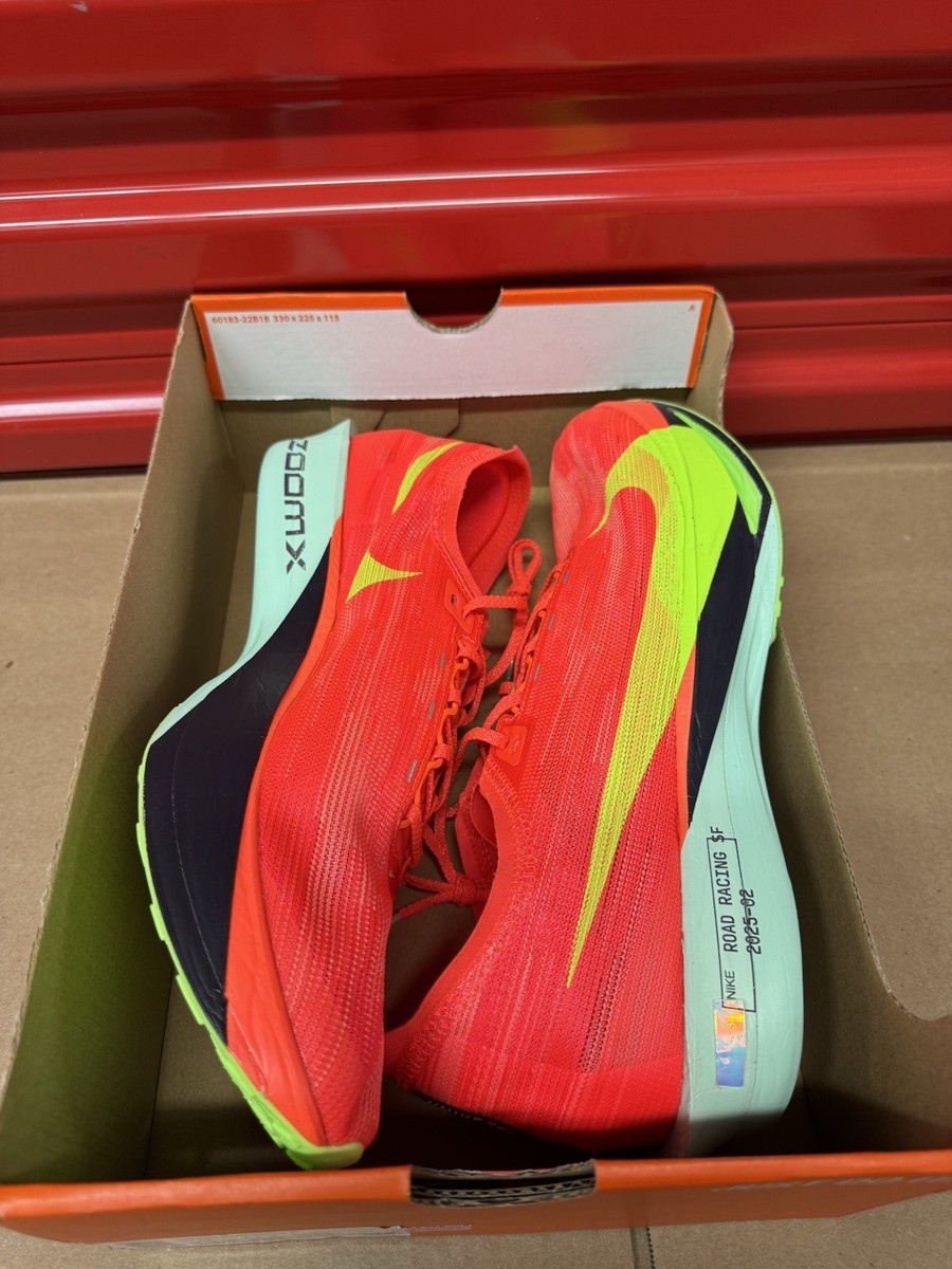 Men's 13 -Nike ZoomX StreakFly 2 Running Flyknit Bright Crimson