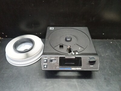Vintage Kodak Carousel 4600  With Tray Included. Tray Rusty Broken Parts Only. 
