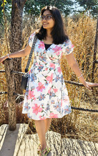 Women's Floral Wrap Dress with Pockets–White V-Neck Summer Sundress, Casual Fit