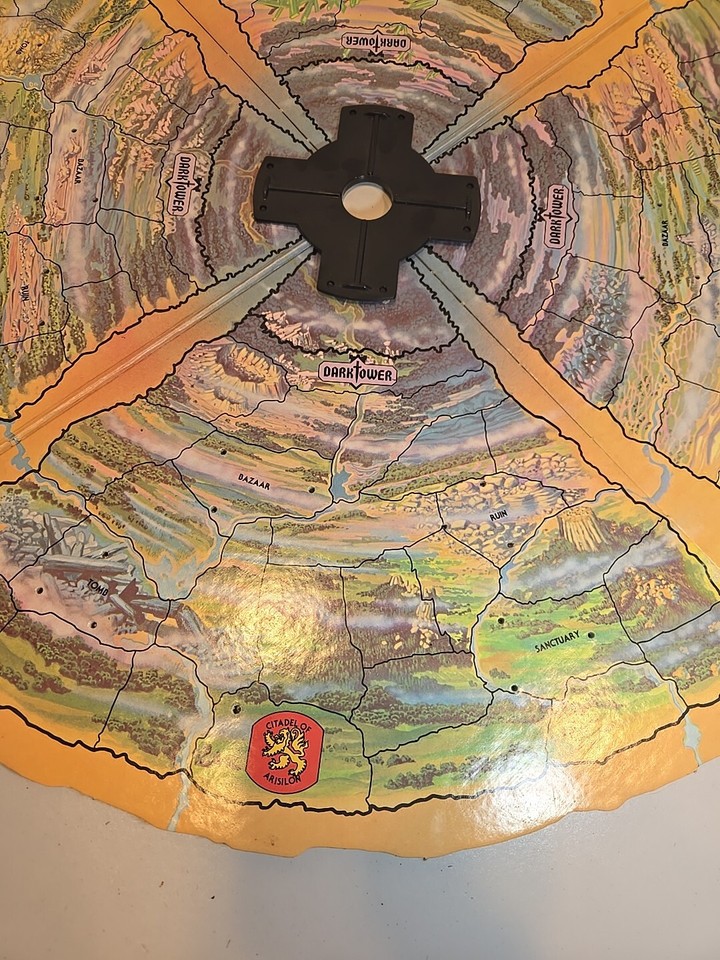 1981 MB Milton Bradley Dark Tower 2 Piece Game Board Parts & Interlock