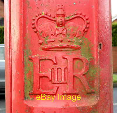 Photo 6x4 Cypher, Elizabeth II postbox on Wharfedale Drive, Bridlington P c2016