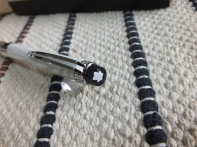 Montblanc Starwalker Ceramics Doue White Ballpoint Pen DHL express