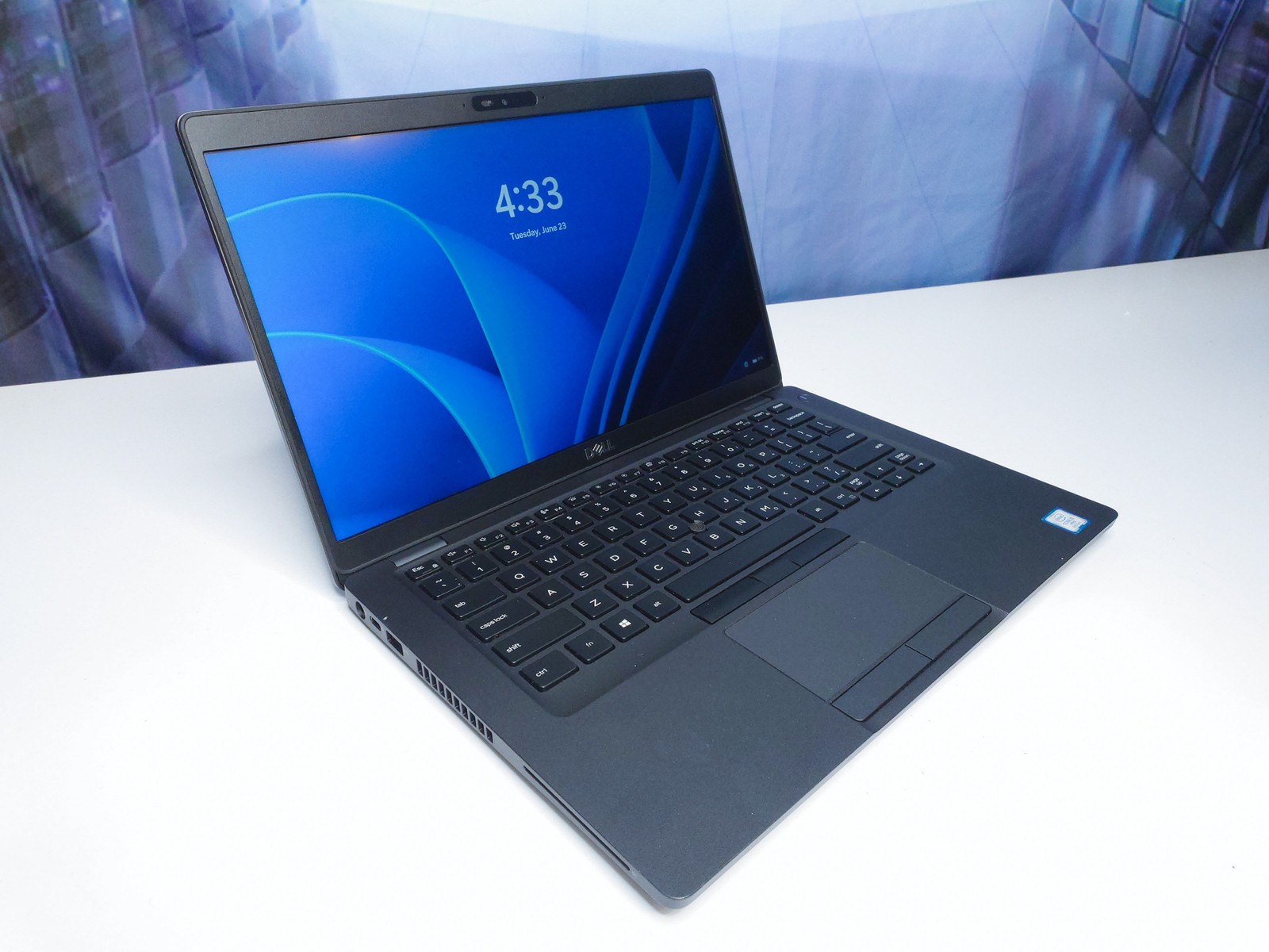 Dell Enterprise Series Latitude 5400, 14-Inch Laptop, with Intel Core i5-8365U, Windows 11 Pro