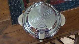 Antique GENERAL ELECTRIC WALL IRON Chrome Cream. Round Art Deco