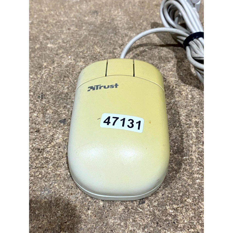 Vintage CM-290F 9-Pin Serial Mouse Beige Wired Compact 3-Buttons for Desktop PC - Image 3 of 4