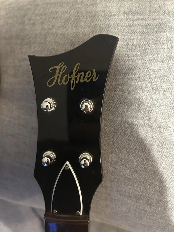 Guitarra Controlador Inalámbrico Bajo Xbox 360 Rock Band Beatles Hofner Foto 2 de 4