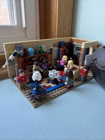 LEGO IDEAS The Big Bang Theory Complete Set 21302 Retired 2015 with manual 