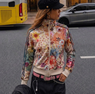 Adidas Originals Floral Track Jacket   Blumenprint | Stylisch & Einzigartig