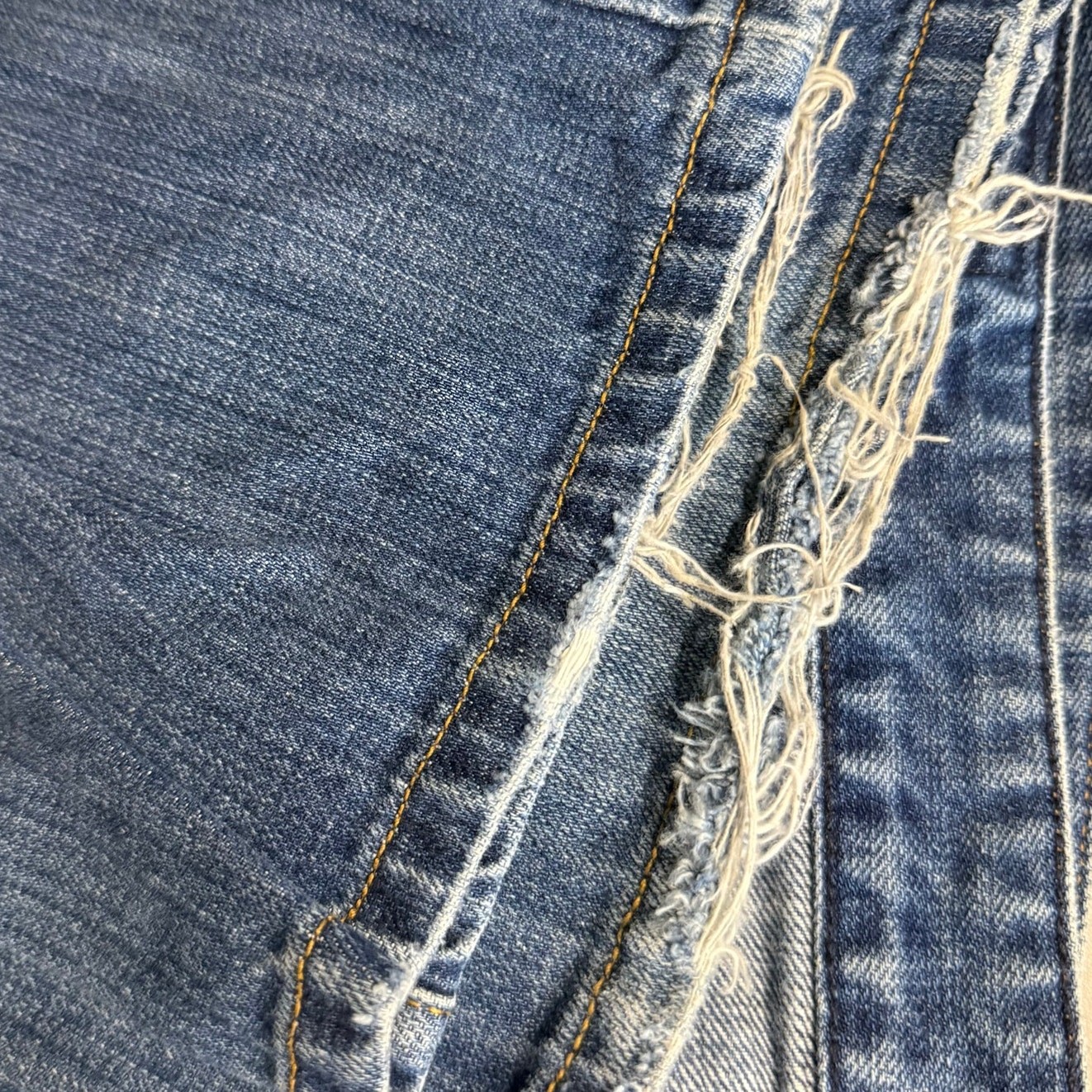 H&M &Denim 36X30 Fit LAD Straight Leg Jeans Distressed Midrise Grunge Streetwear thumbnail 4