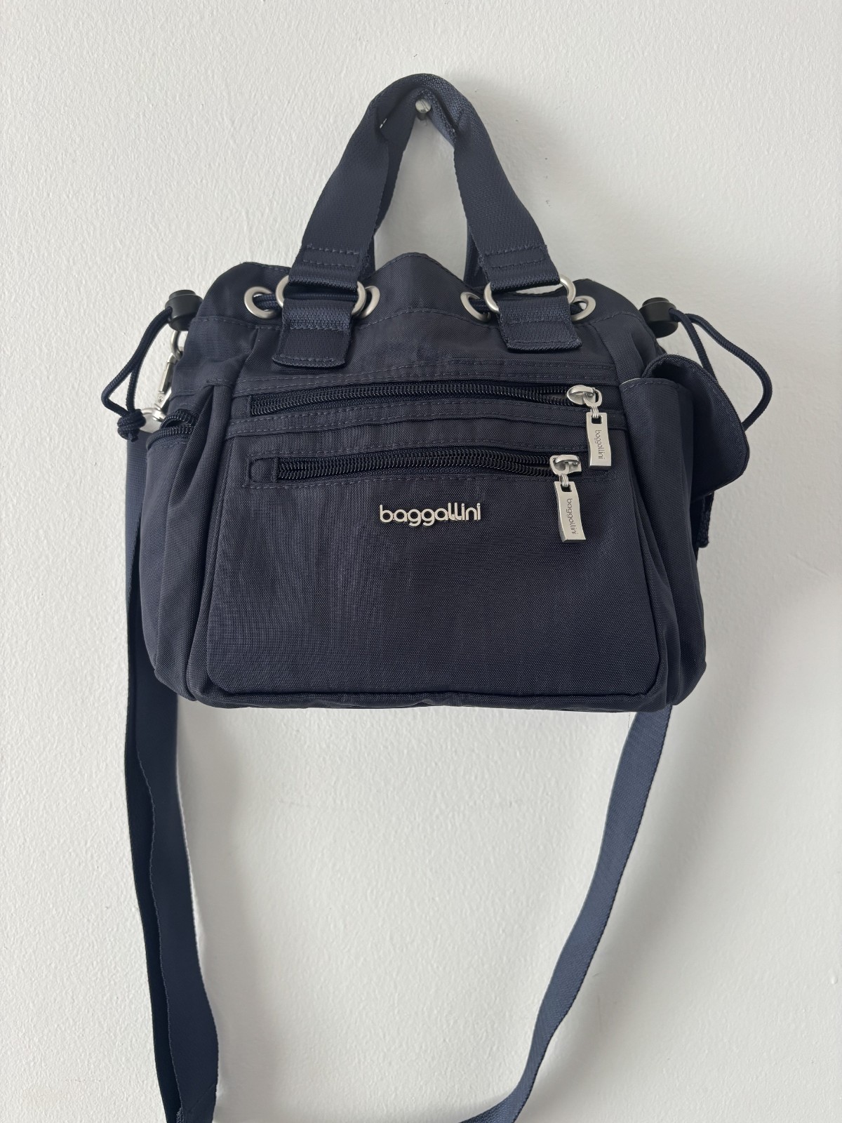 Baggallini Modern Everywhere Drawstring Mini - image 1