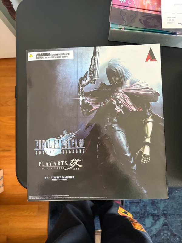 FINAL FANTASY VII ADVENT CHILDREN PLAY ARTS Kai Vincent Valentine Figure A2