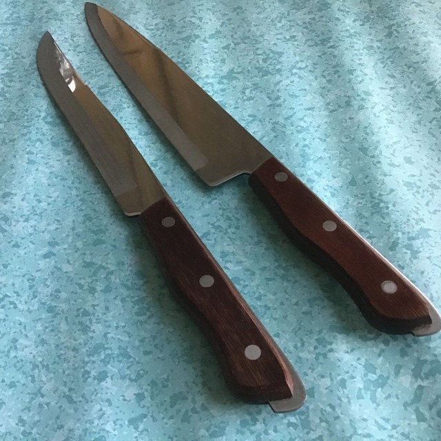 2 Vtg Maxam Kitchen Knives French Chef 9” & Slicing Carving 7.5