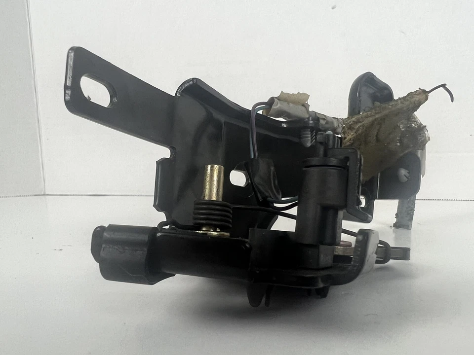 Actuador de bloqueo abatible puerta trasera Chevrolet Trailblazer GMC Envoy 2002-2009 OEM Foto 4 de 4