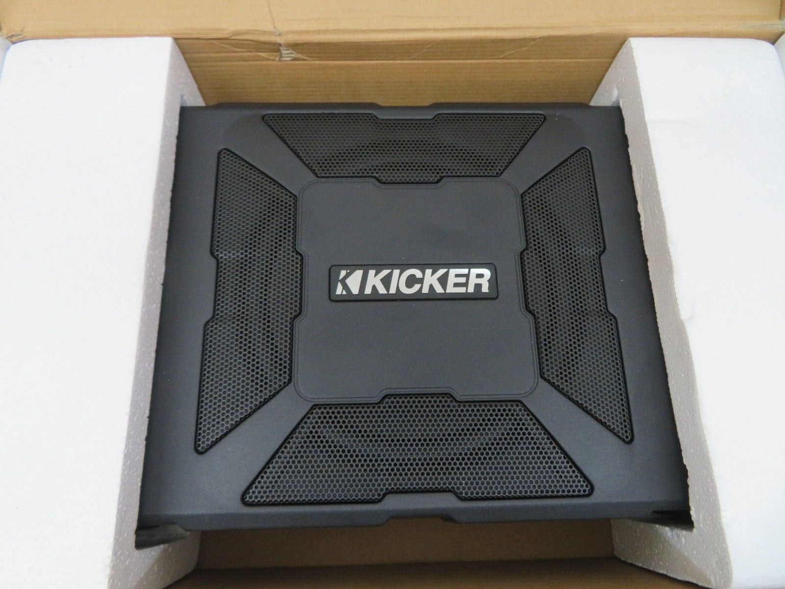 Kicker Hideaway 11HS8 150W 8" Powered Subwoofer