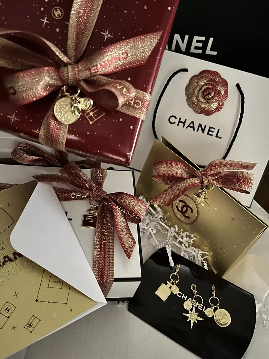 Chanel limited edition gold christmas 2022 packaging gift bag box