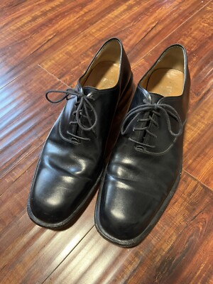 Salvatore Ferragamo Italy Black Leather Oxford Dress Shoes  display picture 1
