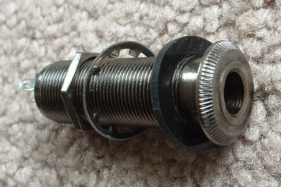 Long Barrel OUTPUT JACK COSMO CHROME Fits Ibanez guitar bass