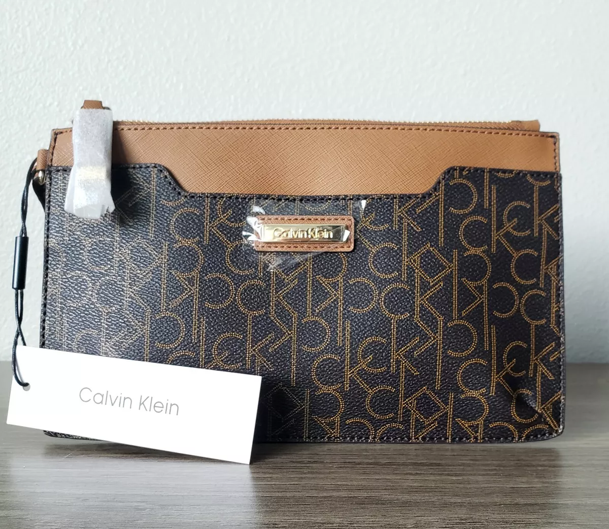 CALVIN KLEIN Black Pebbled Leather ? Wristlet Small Wallet Clutch | eBay