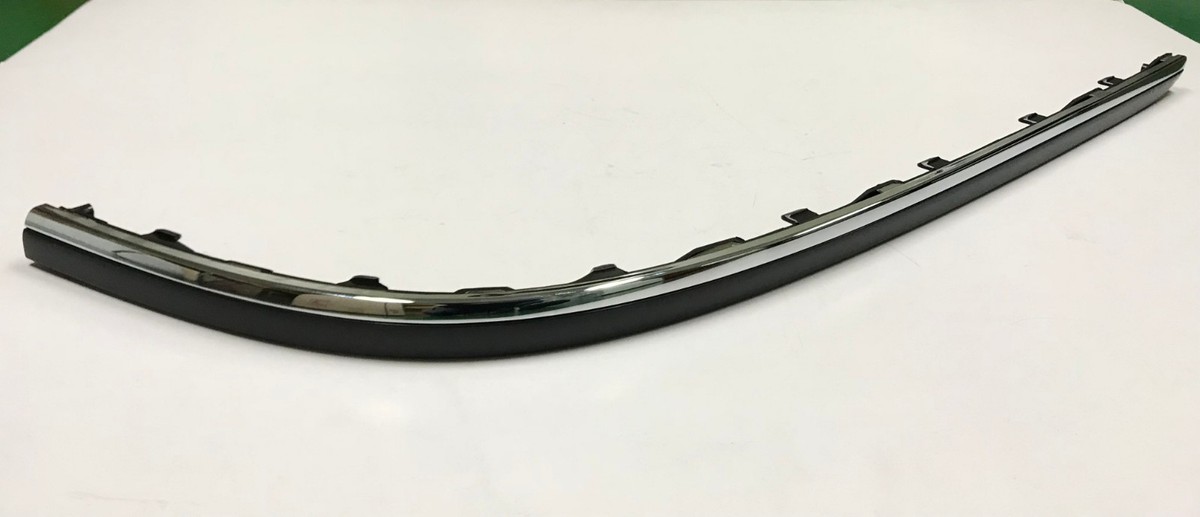 866823L200 Rear RH Bumper Molding For 2006 2010 Hyundai Azera TG