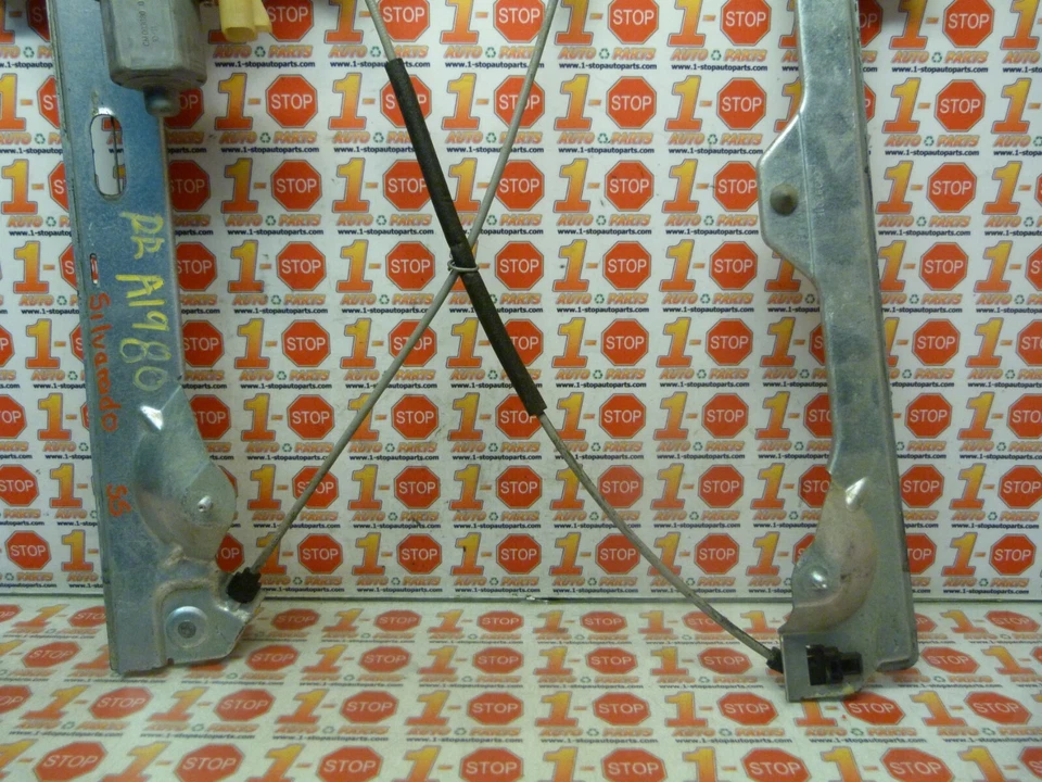 07-13 REGULADOR VENTANA TRASERA DERECHA PASAJERO CHEVROLET SILVERADO CON MOTOR OEM Foto 4 de 4