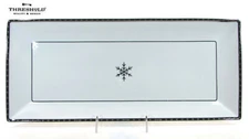 Target Threshold SILVER SNOWFLAKE 18" Rectangular Serving Platter Frost Ice 