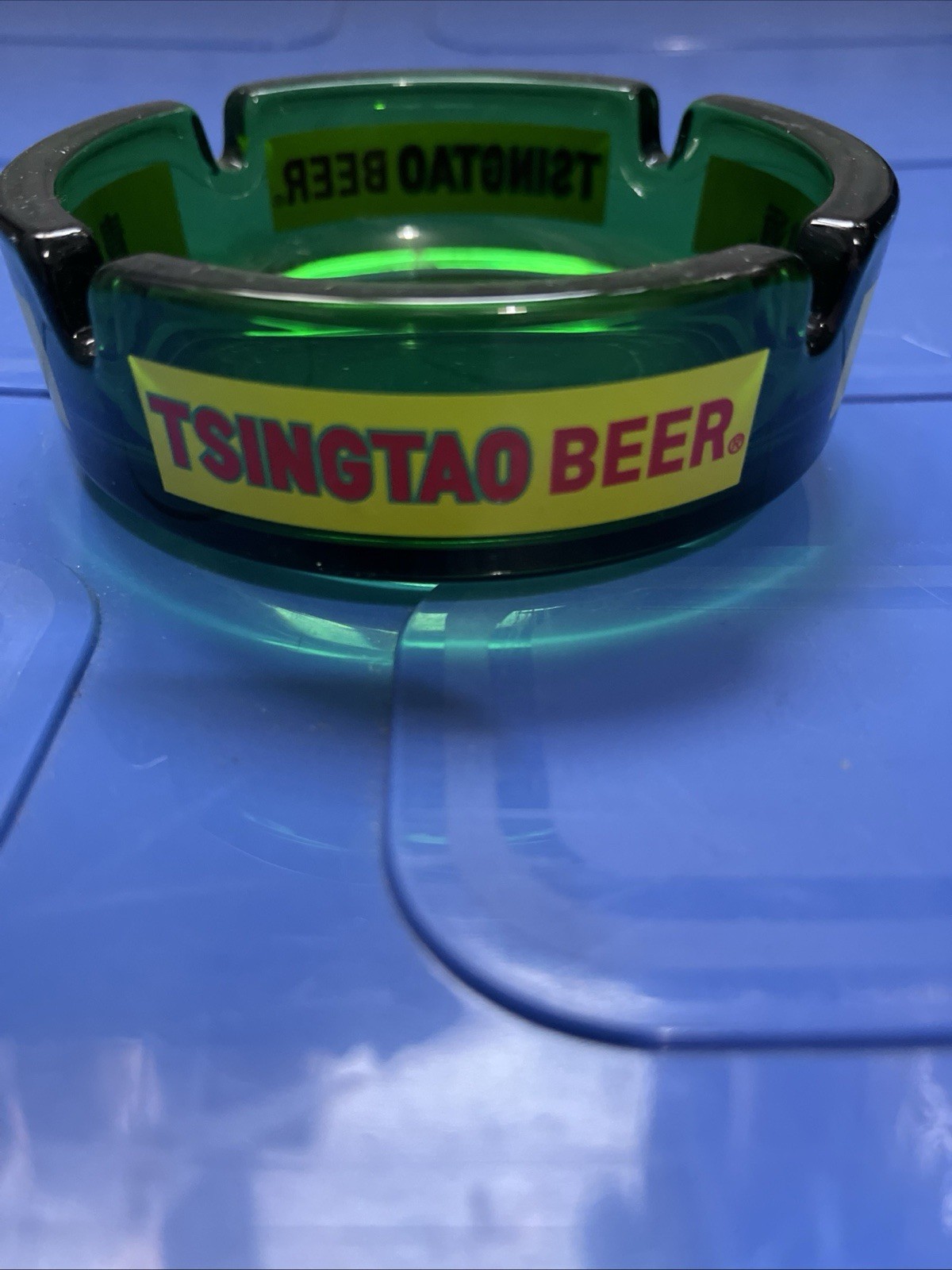 Aschenbecher TSINGTAO BIERGLAS GRÜN MIT LOGO