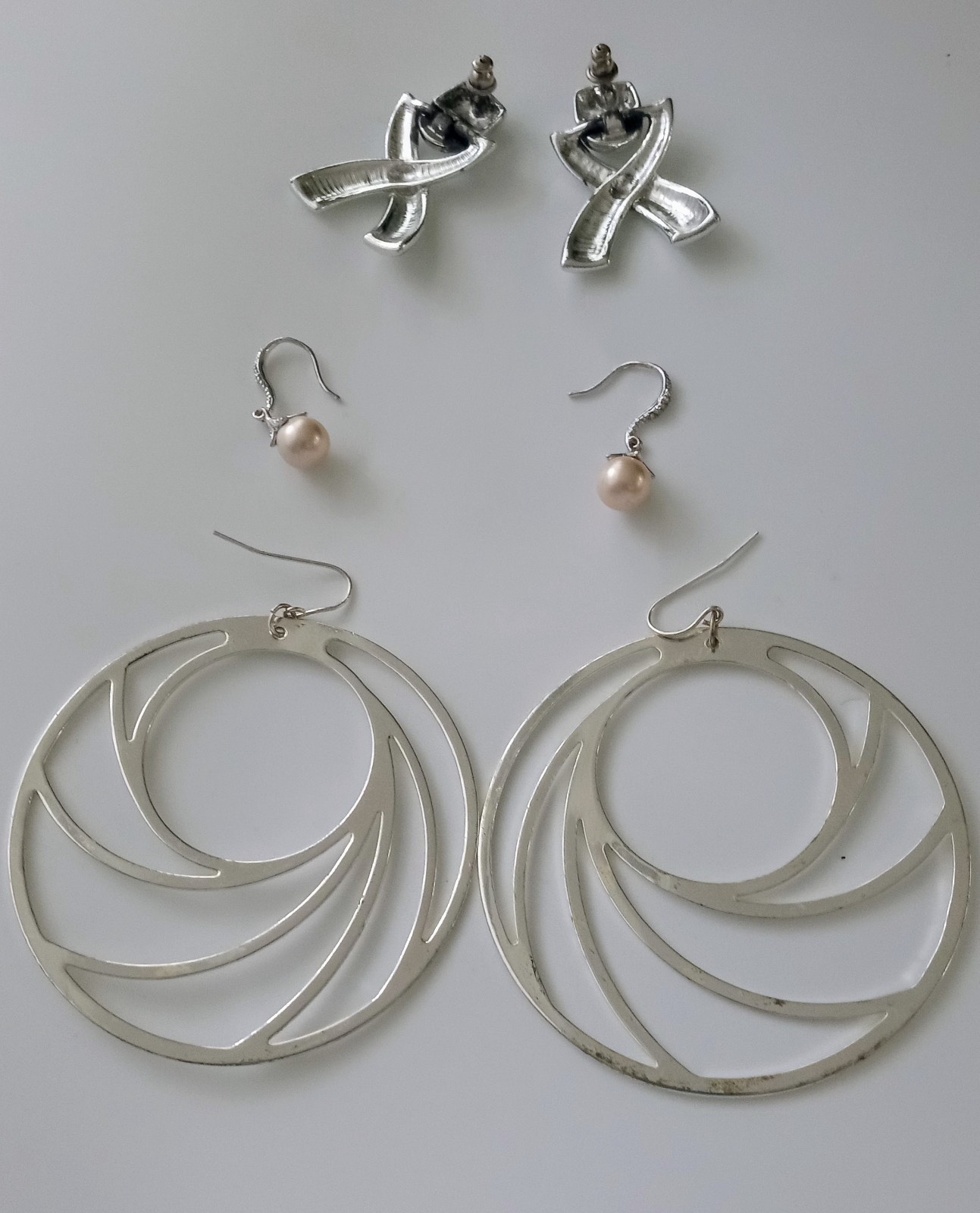 THREE PAIR EARRINGS SILVERTONE POST - image 3