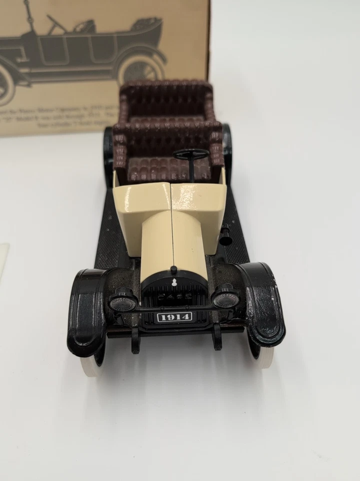 SpecCast Case 25 Model R Car 1/18 Scale Tan  - Image 3 of 4