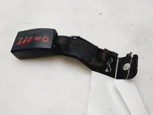 7266352 Enganche Cinturon Trasero Izquierdo para BMW SERIE 1 BERLINA 5P 9239107 - Imagen 2 de 10