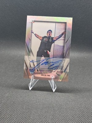 2026 Cruz Del Toro Topps Chrome WWE Chrome Autographs Refractor
