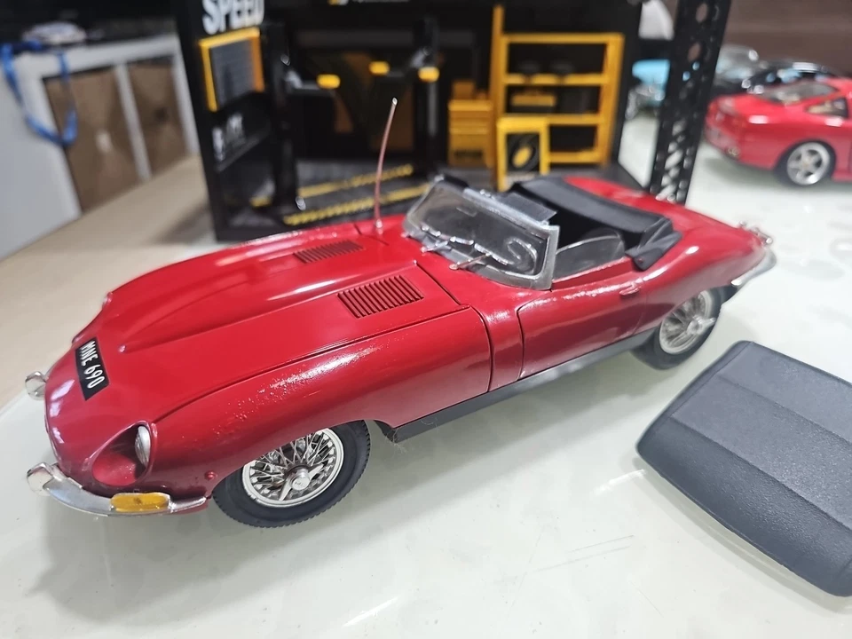 Modellino Polistil Jaguar "XK.E" 4,2 Lit. 3-81 Scala 1:16 Convertible Capote. - Immagine 3 di 4
