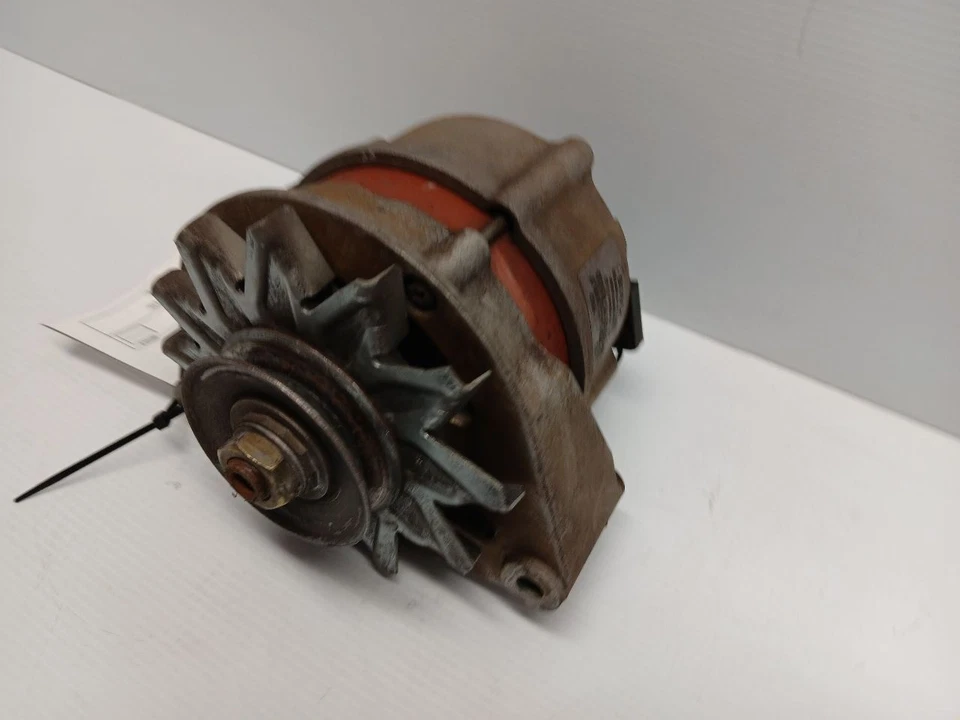 1986-1989 Mercedes R107 560SL Alternator 80 Amp 0061547302 OEM - Image 2 of 4
