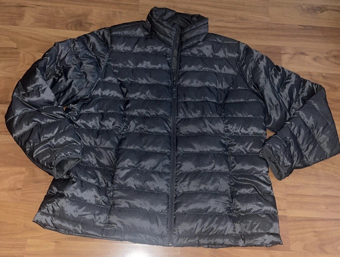 Amazon Essentials Women's Lightweight Full-Zip Pu… - image 1