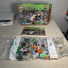 LEGO 21141 Minecraft The Zombie Cave Building Set 241 Pieces - NEW Open Box.