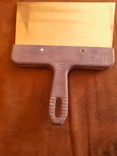 Couteau à Enduire - Manche en Plastique