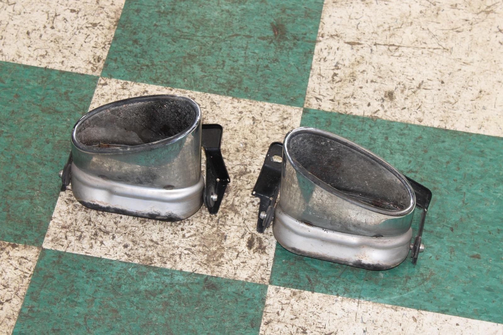 Bentley Continental GT 2004-2013 Rear Left, right Exhaust tailpipes Pair Chrome