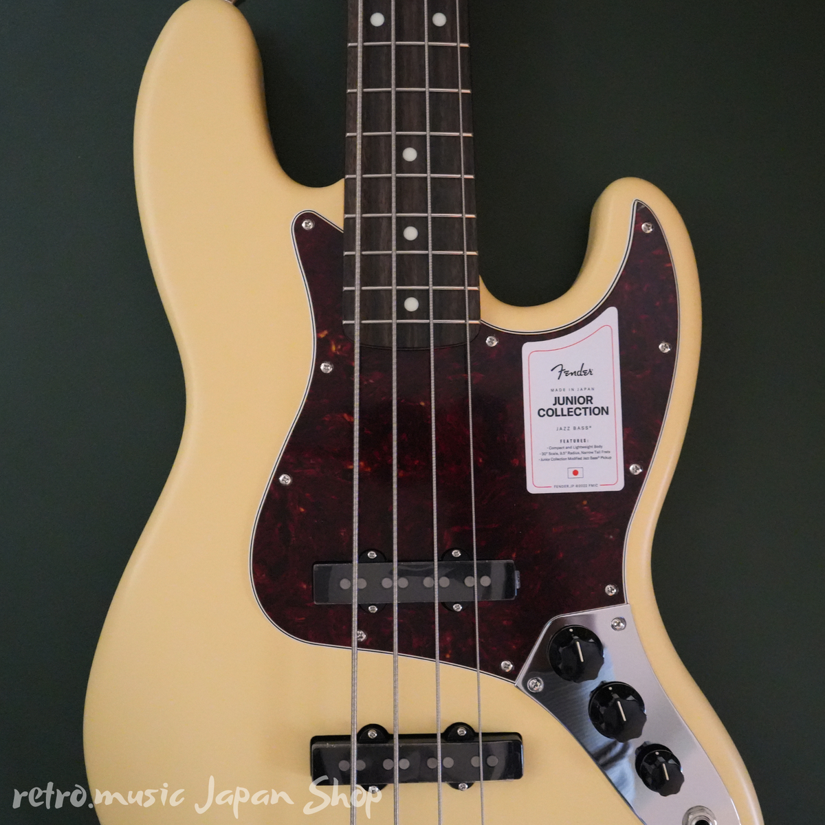 Fender Japan MADE IN JAPAN JUNIOR 4 string Bass Guitar - White for