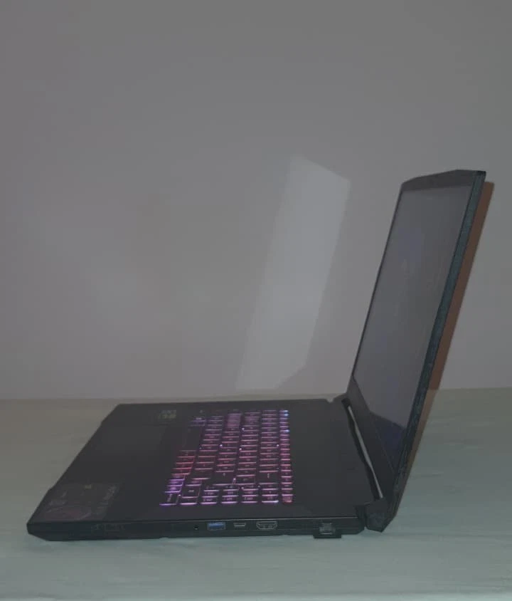 MSI Katana 17 B13VFK – RTX 4060 – Intel i7-13620h - Pari al Nuovo - Immagine 3 di 4