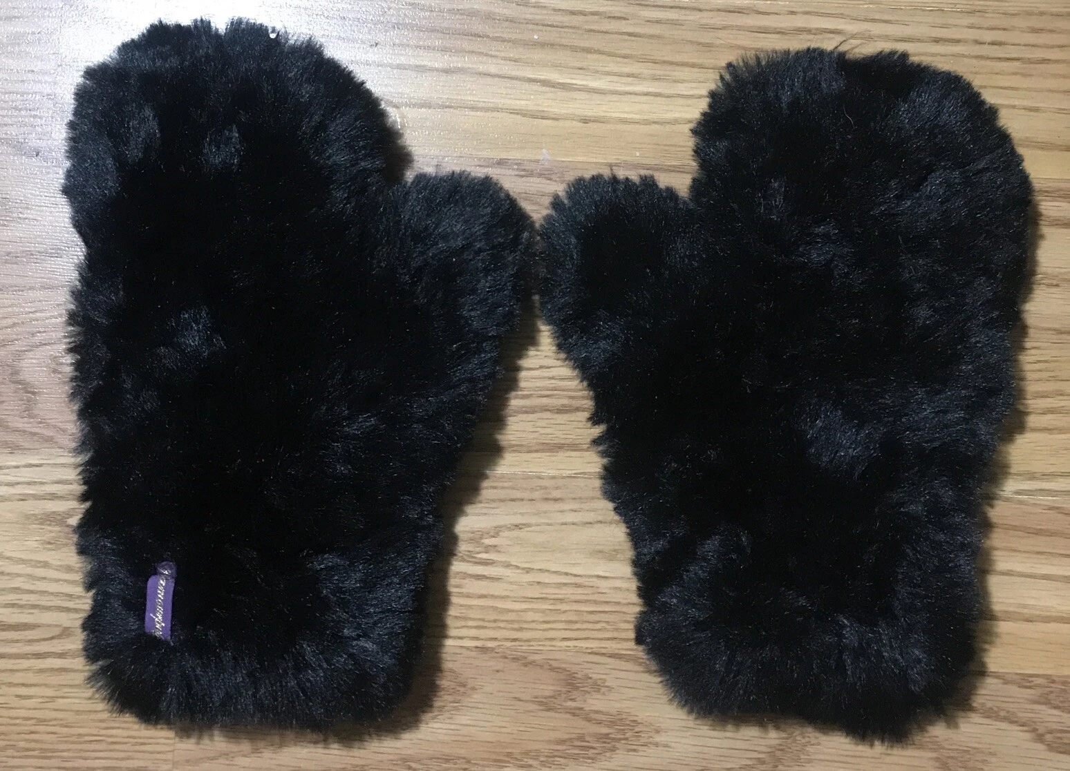 GLAMOURPUSS NYC Black Faux Fur Mittens Women One Size Luxury Winter Gloves NWOT