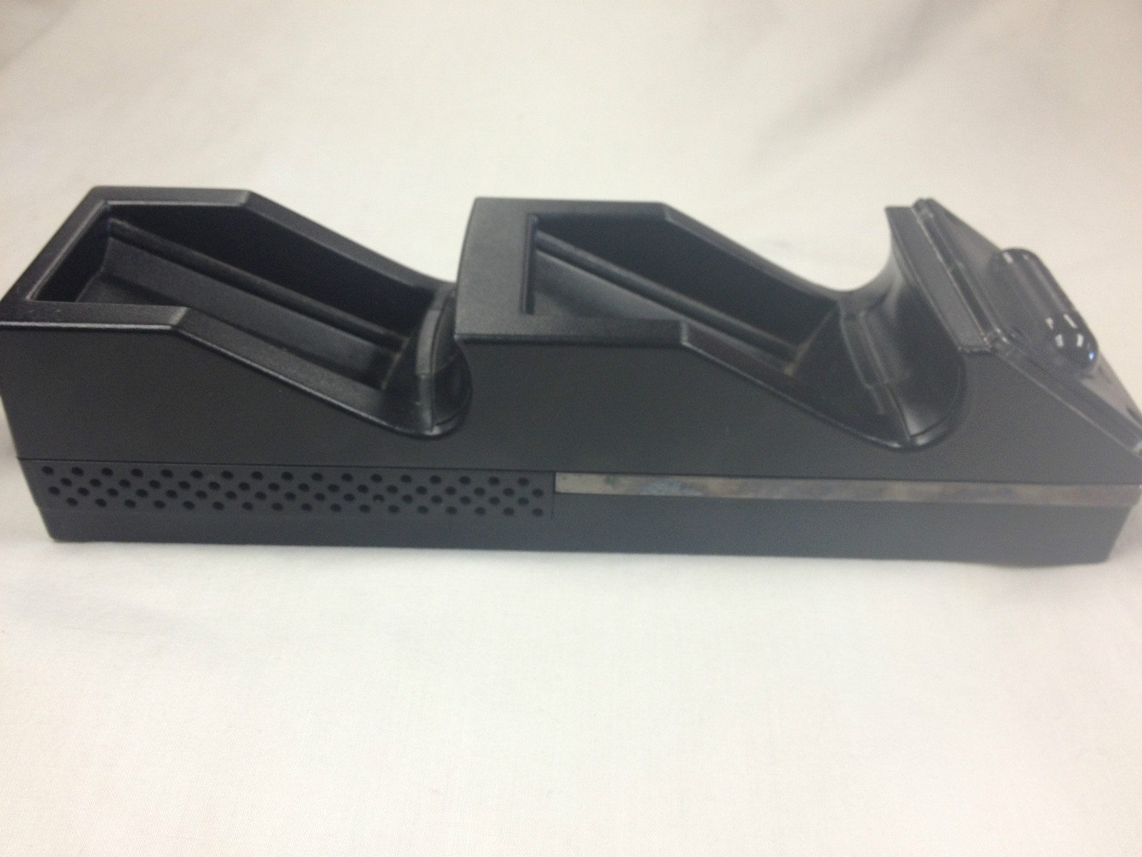 NYKO Charge Base for XBOX 360 Rechargeable Battery Controllers eBay