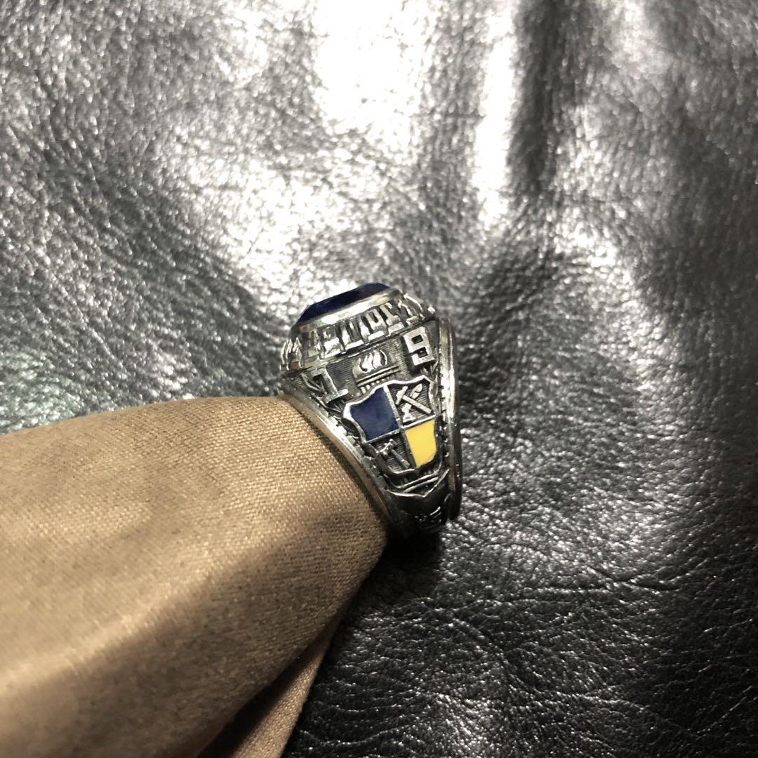 Artcarved 1977 College Ring Silver Blue Stone Size 9 Used Artcarved 1977 College Ring Silver Blue Stone Size 9 Used