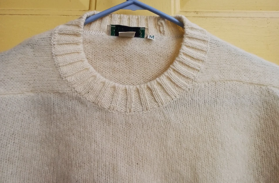 Suéter vintage LL Bean 100% lã gola redonda feito na Irlanda tamanho médio - Imagem 2 de 4