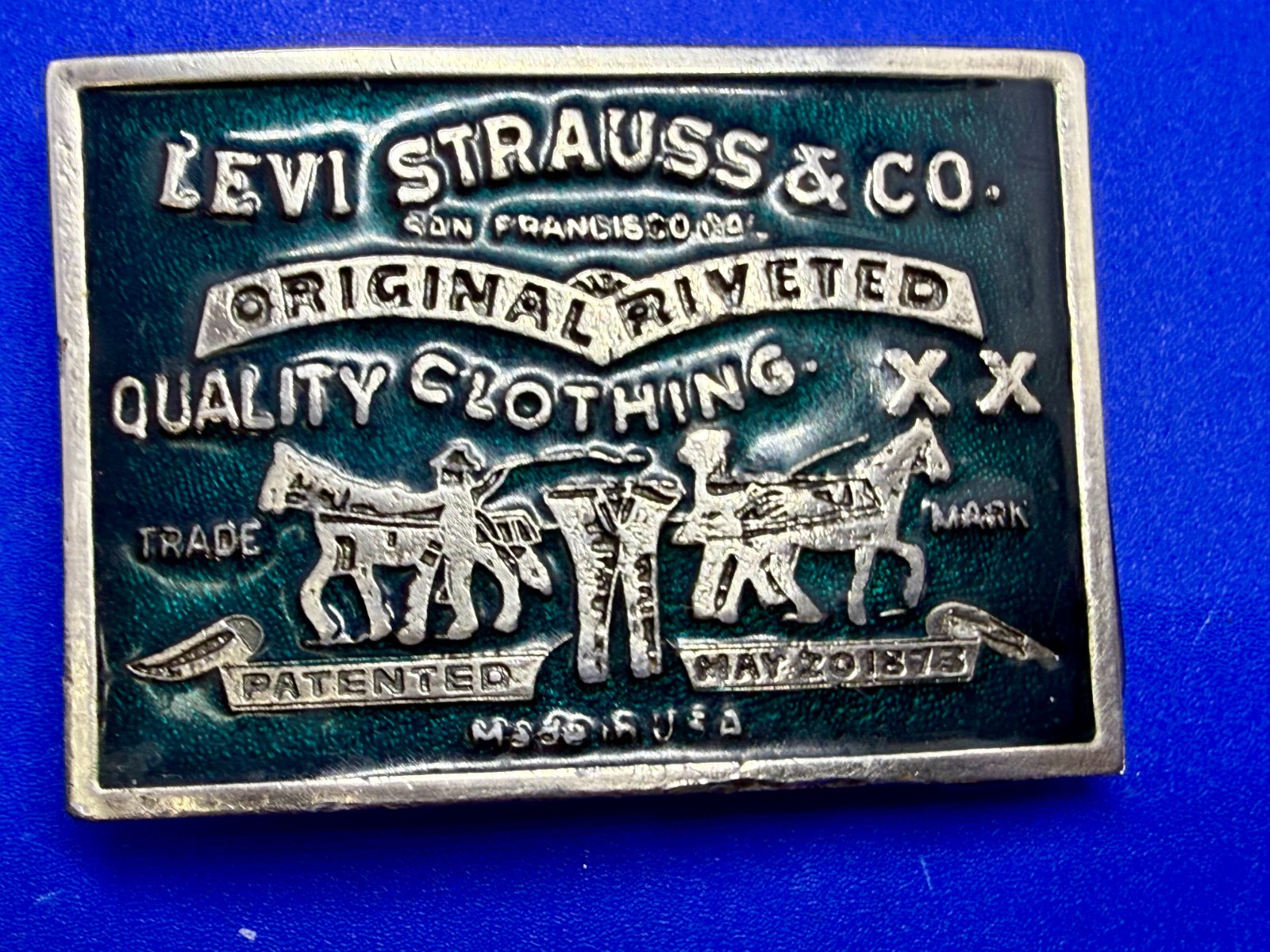 Levi Strauss Co Label Original Riveted Promo Vintage Green Enameled Belt Buckle  thumbnail 2