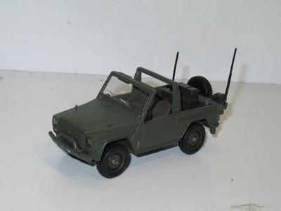 Solido 1 18 SOLIDO, VOITURE PEUGEOT P4 Militaire Avec Radio De Commandement Eur P 686421