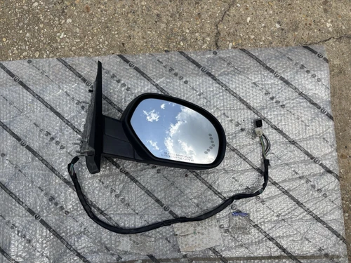Passenger Right RH Side Mirror Power Opt 07- 14 GM TAHOE Silverado Avalanche 