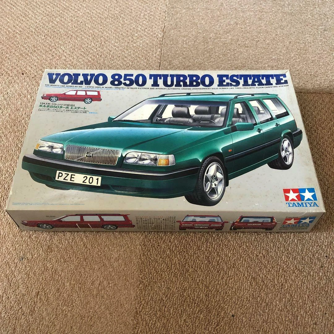 Tamiya Volvo 850 Turbo Estate 1/24 Sports car Series 152 Model Kit 